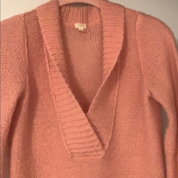 Rose v neck sweater - Picture 2 of 3
